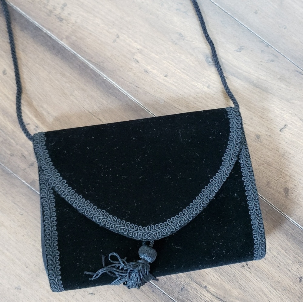 Andre cellini black velvet evening bag